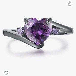 Size 5 Black Gold Plated Heart Shaped Stone Solitaire Style